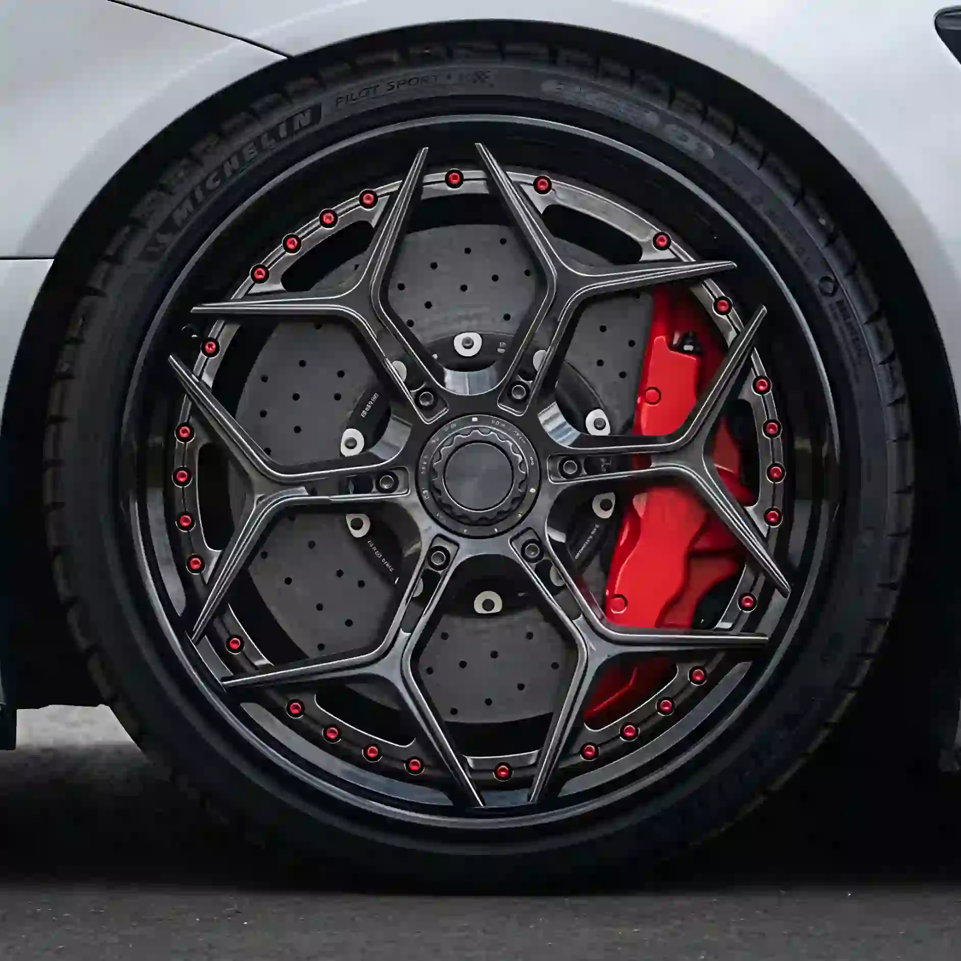 Front view:17-24 inch 3-piece forged wheels aluminum alloy deep concave rims for Lamborghini Aventador SVJ,Huracán STO and Performante