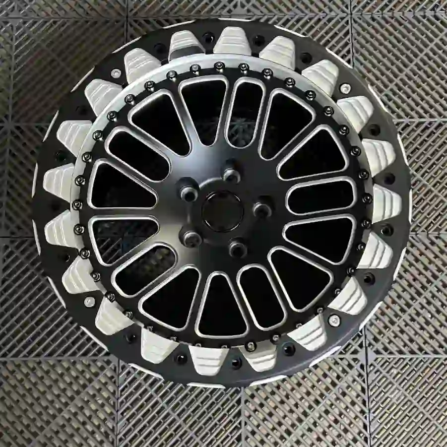 Real front shot of beadlock forged concave wheels 17-22 inch 5x112 5x120 5x114.3 racing car rims for M2 M3 M4 M5 F20 F30 F32 F36 F40