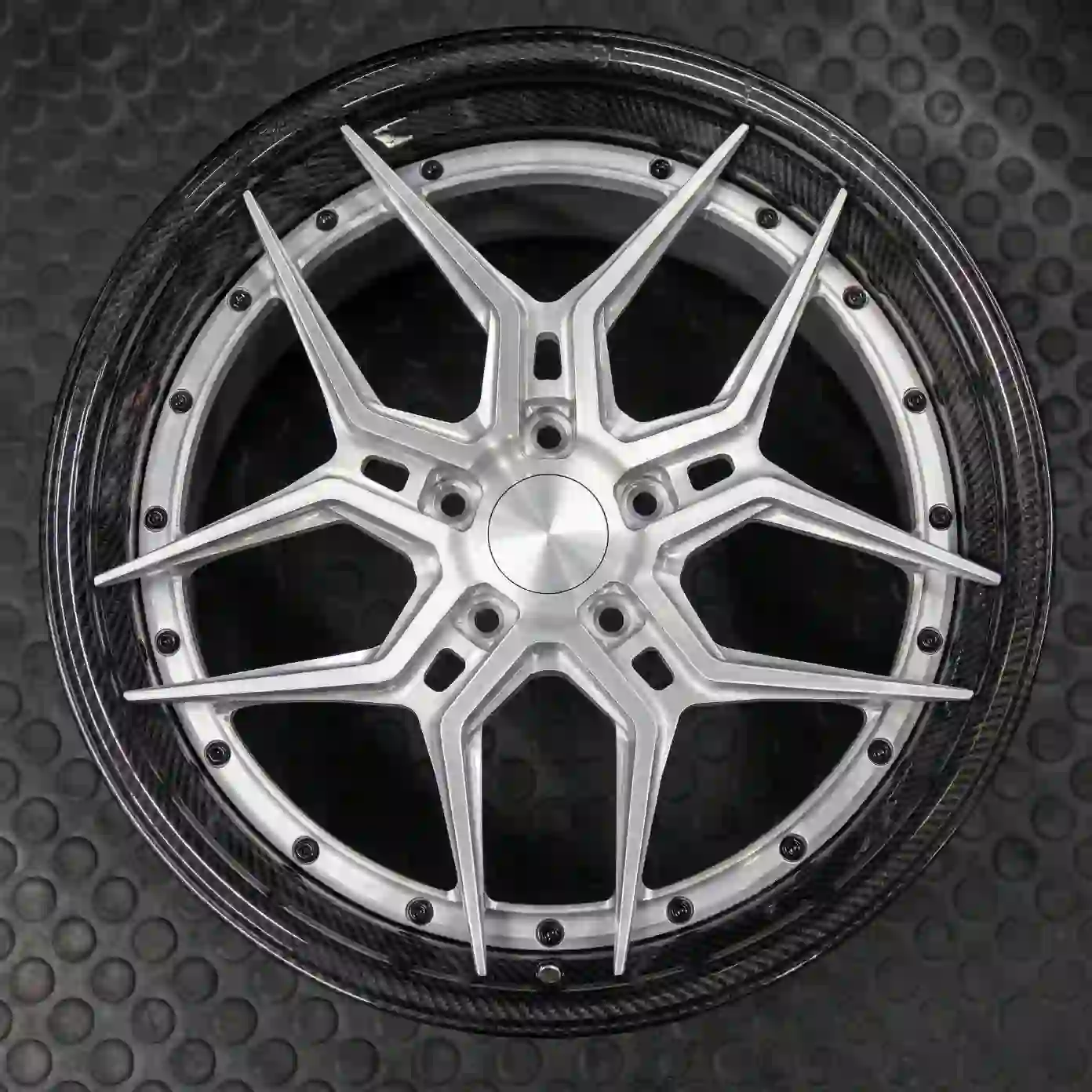 Live shot front view of custom 2 Piece/3 Piece deep concave forged carbon fiber wheels 17 18 19 20 21 22 inch silver rims for passenger cars