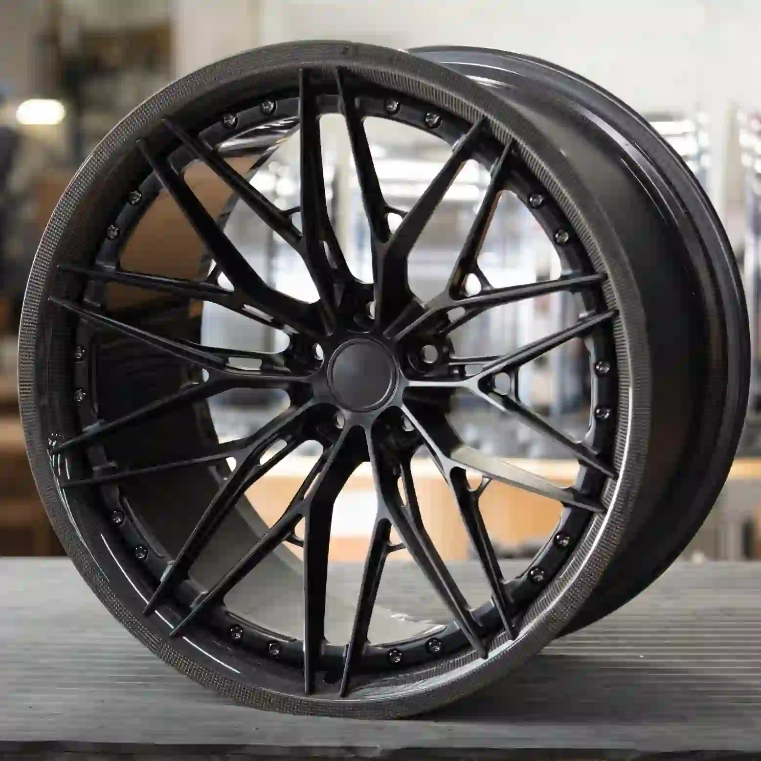 Real shot right view of 18 19 20 21 22 24 inch forged carbon fiber black wheels for McLaren 570S, Ferrari 812 GTS Audi R8 Porsche 911