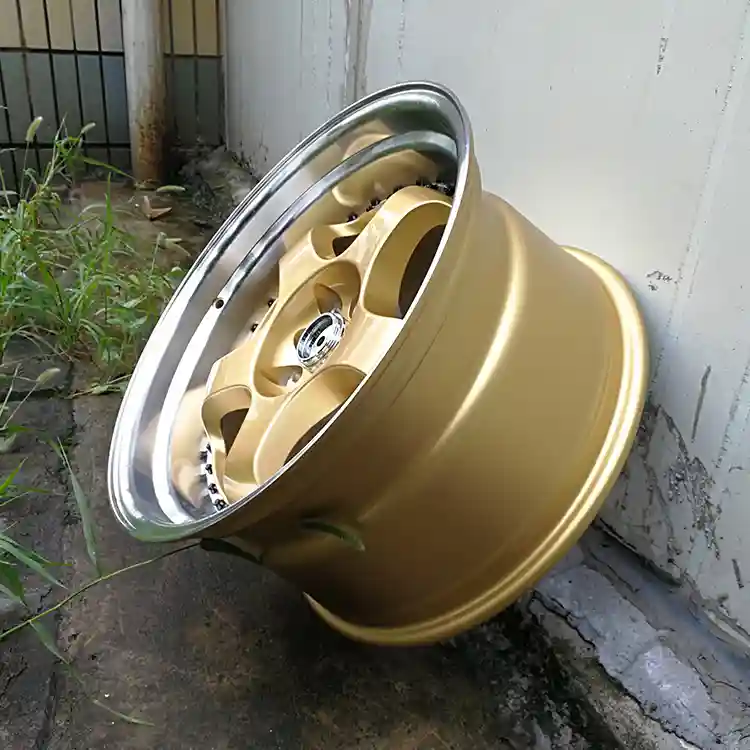 Real shot scene:Right view of 18-24 inch 5x114.3 cast alloy gold wheels for Honda Chevrolet Reels tahoe and Audi A6 A8 C6