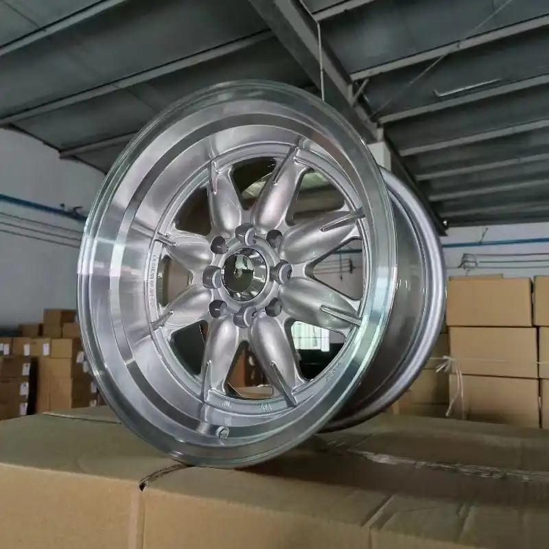 Real photo right view of classic deep dish cast alloy wheels 8x100/8x114.3  with 8 holes custom silver rims