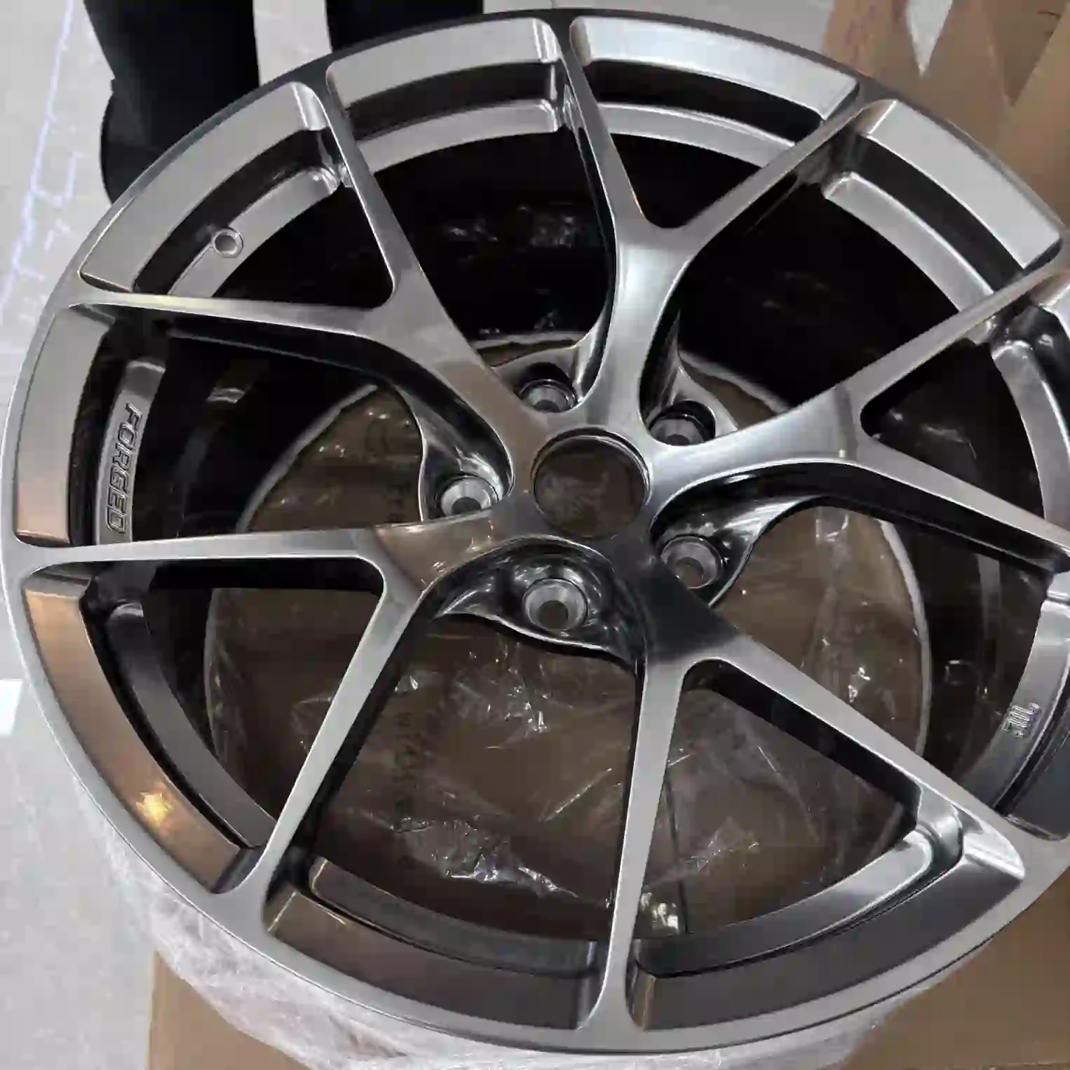 Real detail photos of Y-spoke flow formed wheels 17-21 inch pcd5x112 5x120 5x114.3 for BMW M5 M3 Mercedes-Benz VW