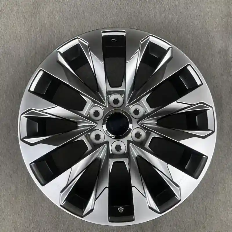Real photo of offroad aluminum alloy wheels 6x139.7mm for Toyota Land Cruiser LC300 Prado and 4Runner