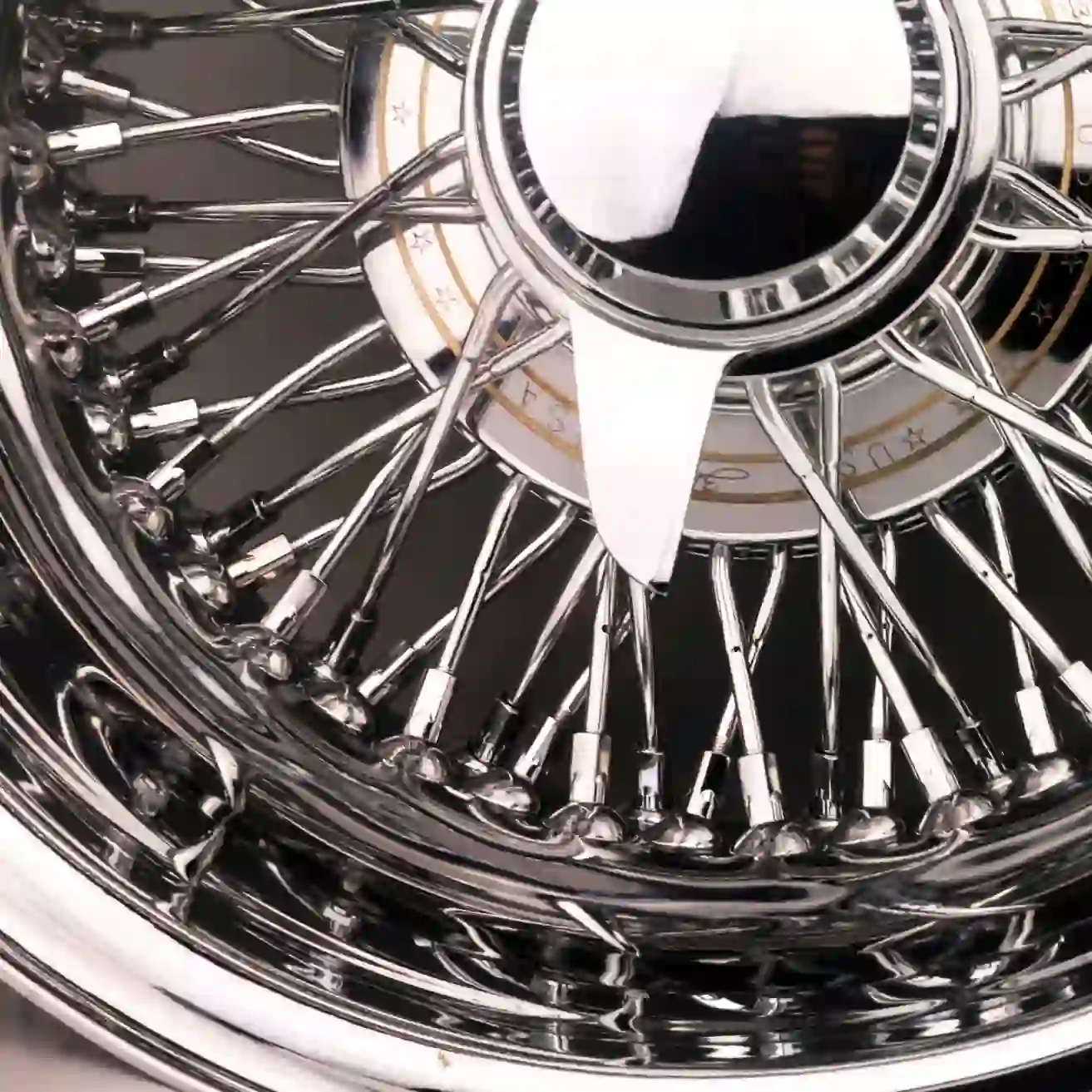 Details on the left:Forged aluminum spoke wire wheels 13-24inch 5X100 5X120 for Toyota GR Supra Lexus LC500 Chevrolet Corvette C7/C8